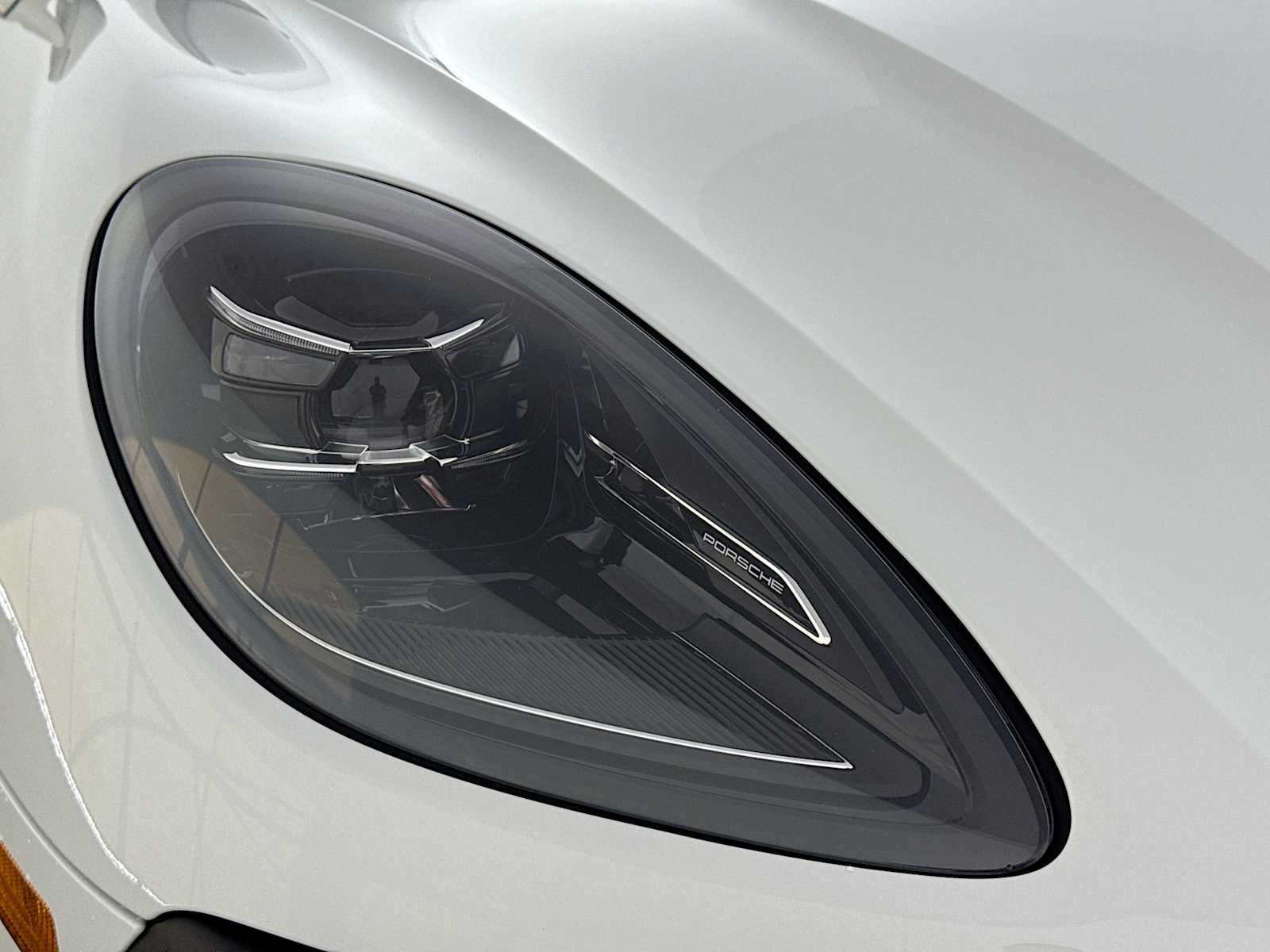 Thumbnail: 2026 Porsche Macan - 28