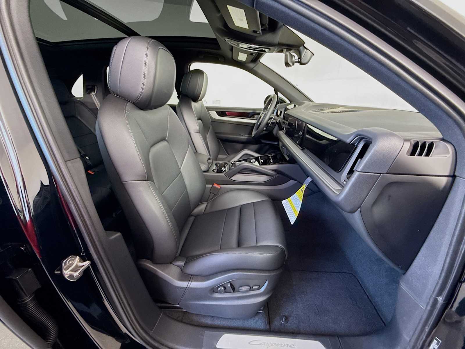 Thumbnail: 2026 Porsche Cayenne - 21