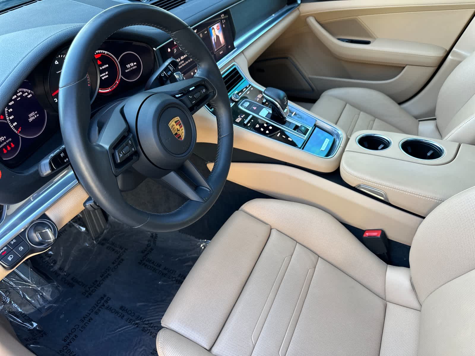 Thumbnail: 2022 Porsche Panamera - 4