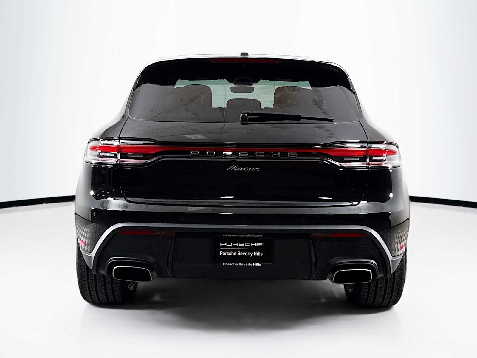 Thumbnail: 2025 Porsche Macan - 10