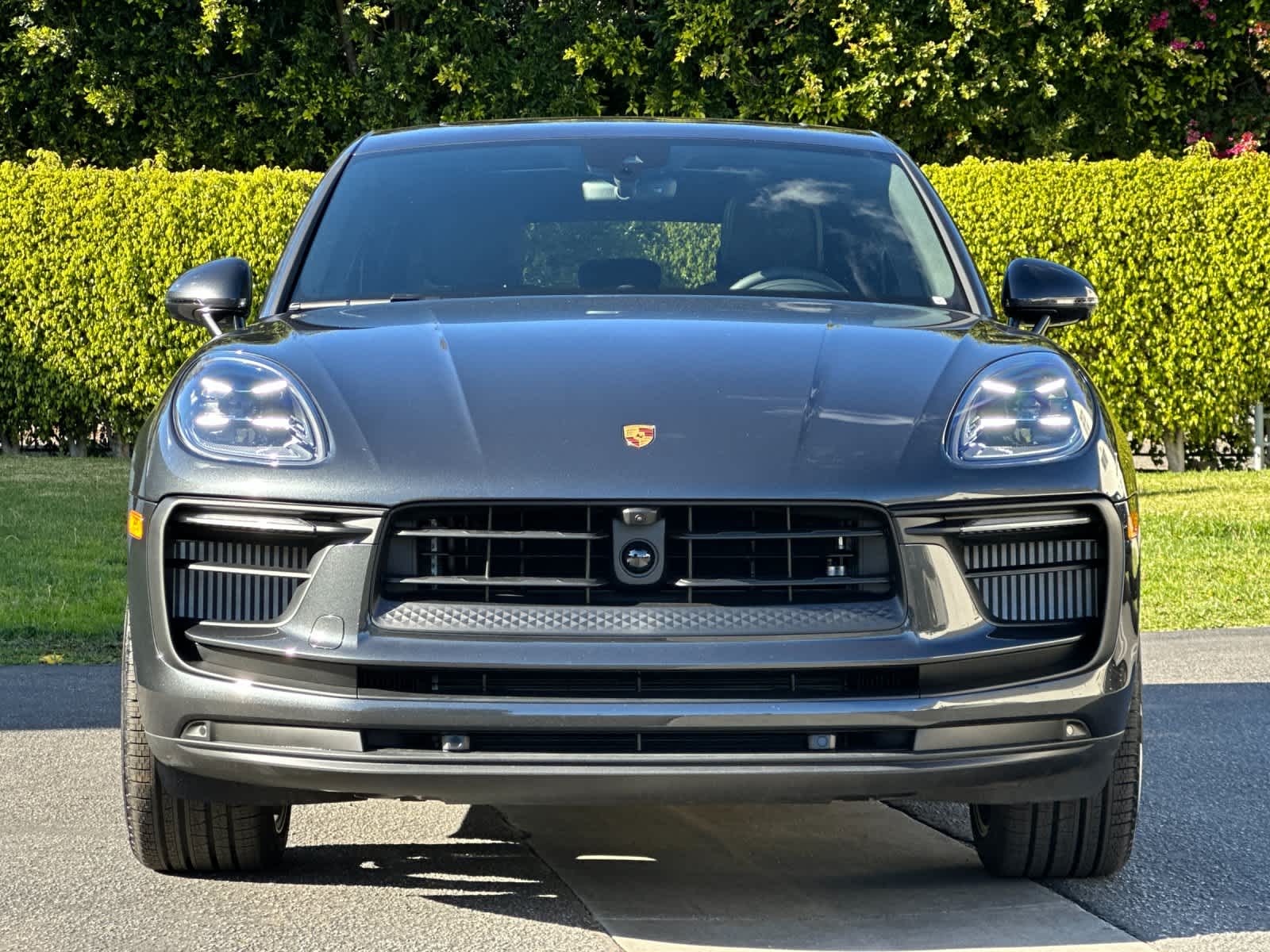 Thumbnail: 2026 Porsche Macan - 11