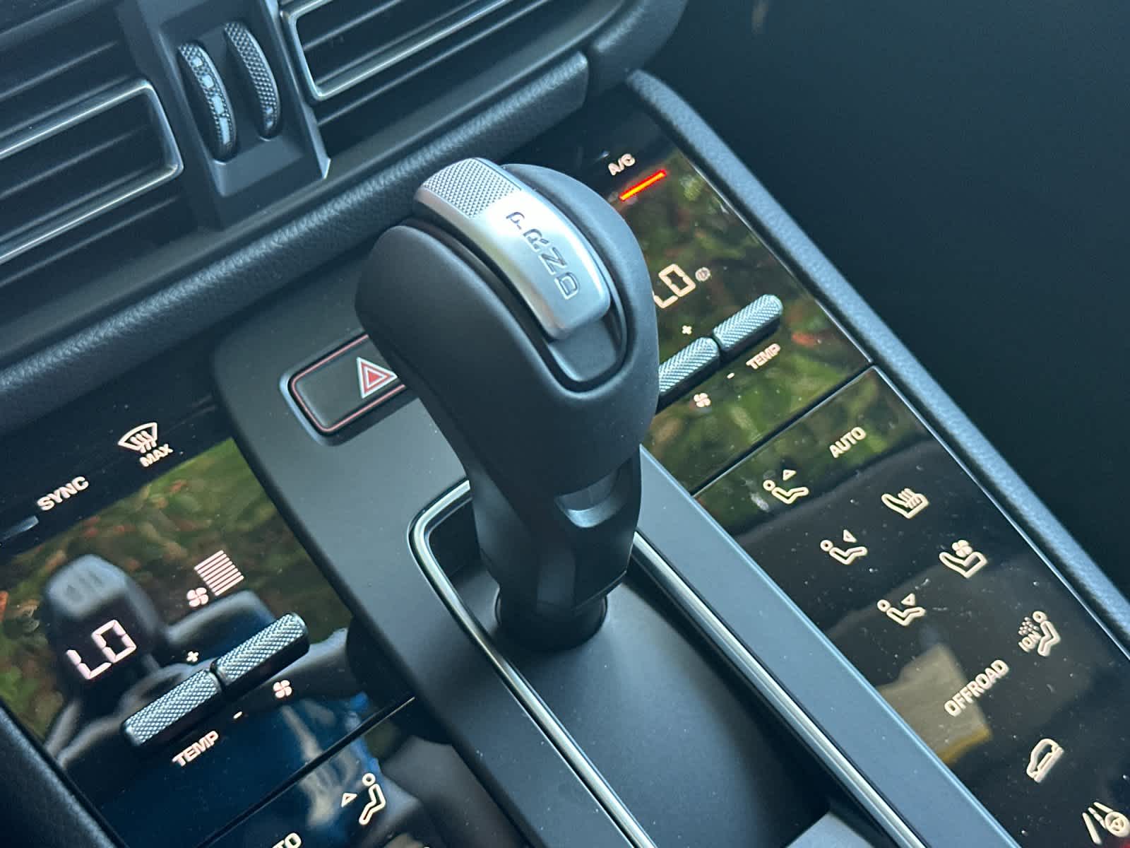 Thumbnail: 2026 Porsche Macan - 24