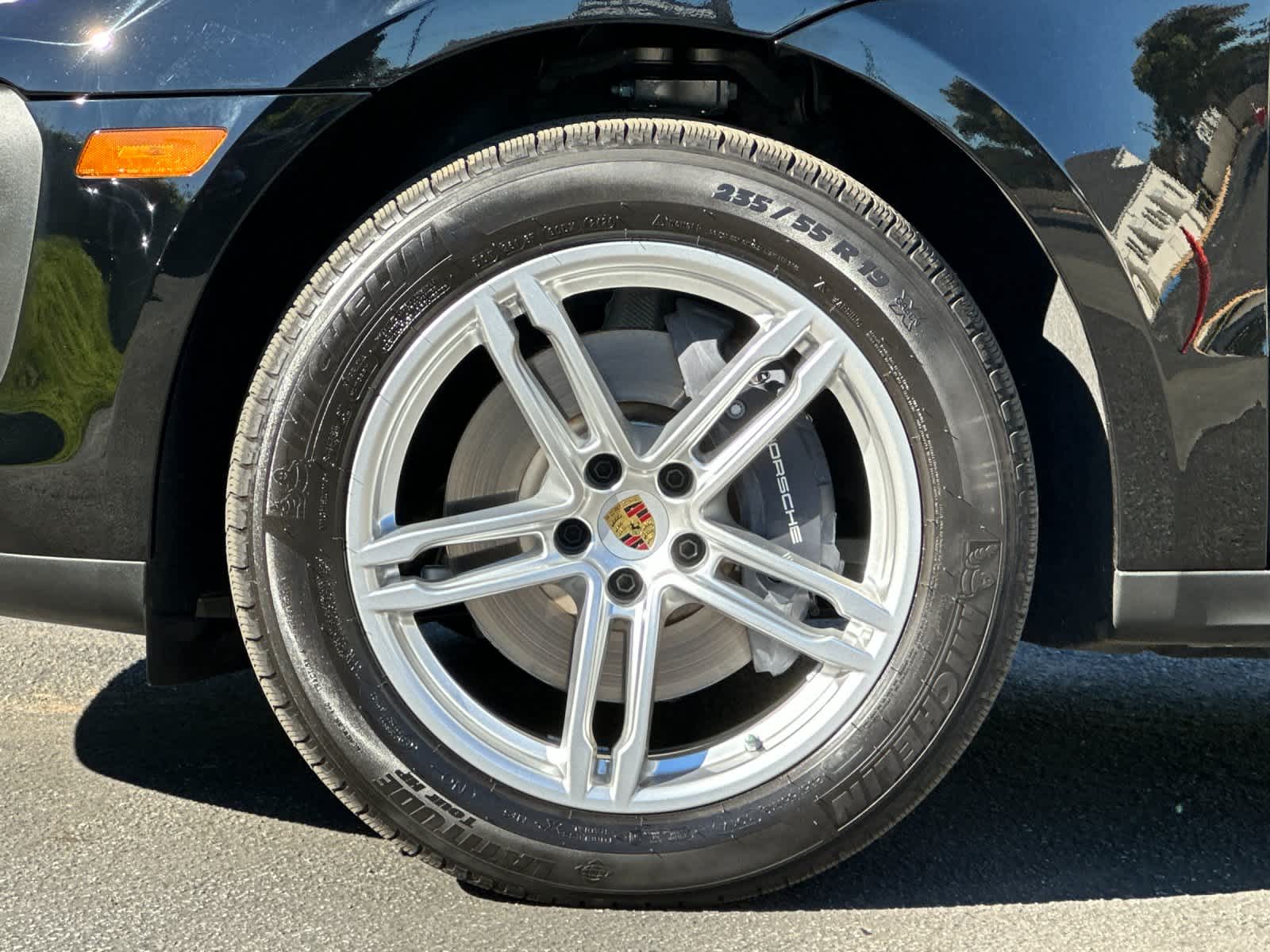 Thumbnail: 2025 Porsche Macan - 30