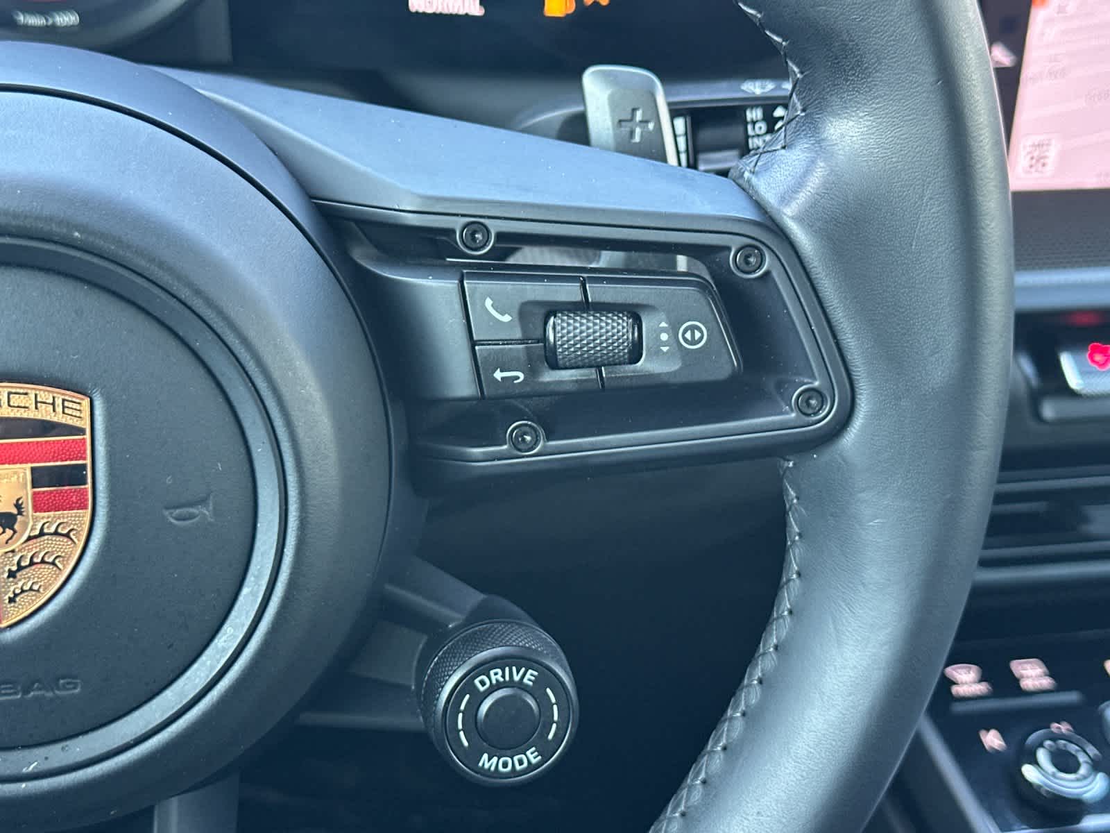 Thumbnail: 2023 Porsche 911 - 24