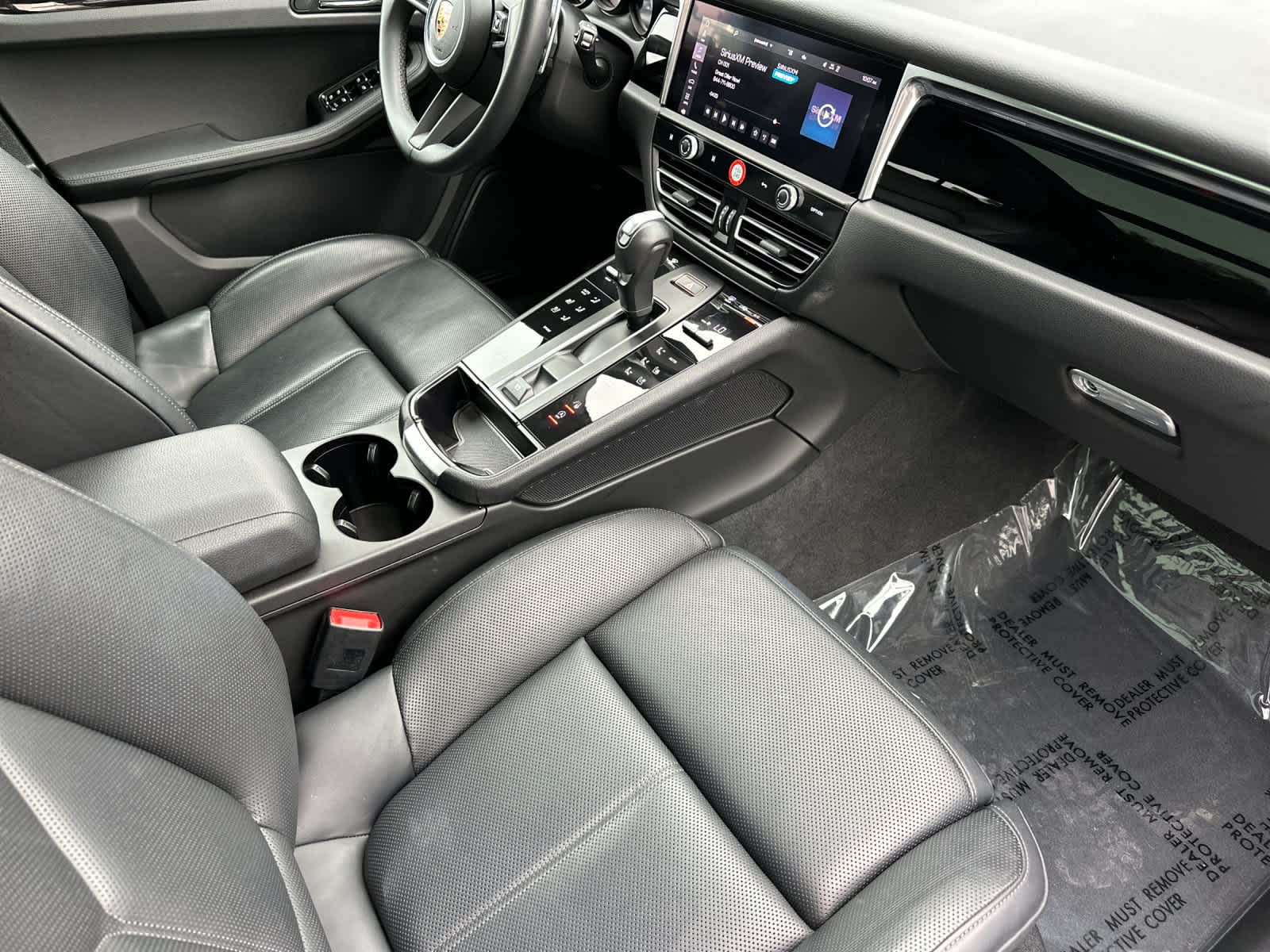 Thumbnail: 2025 Porsche Macan - 17