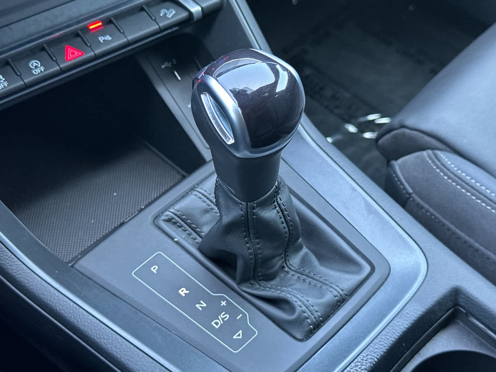 Thumbnail: 2022 Audi Q3 - 22
