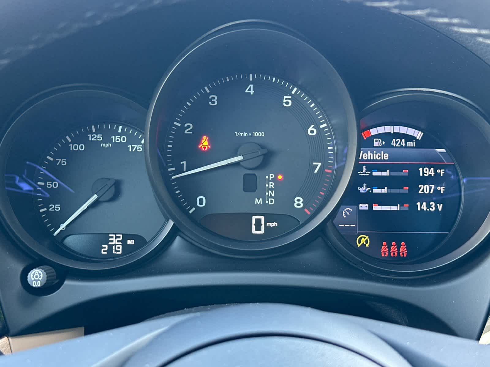 Thumbnail: 2026 Porsche Macan - 29