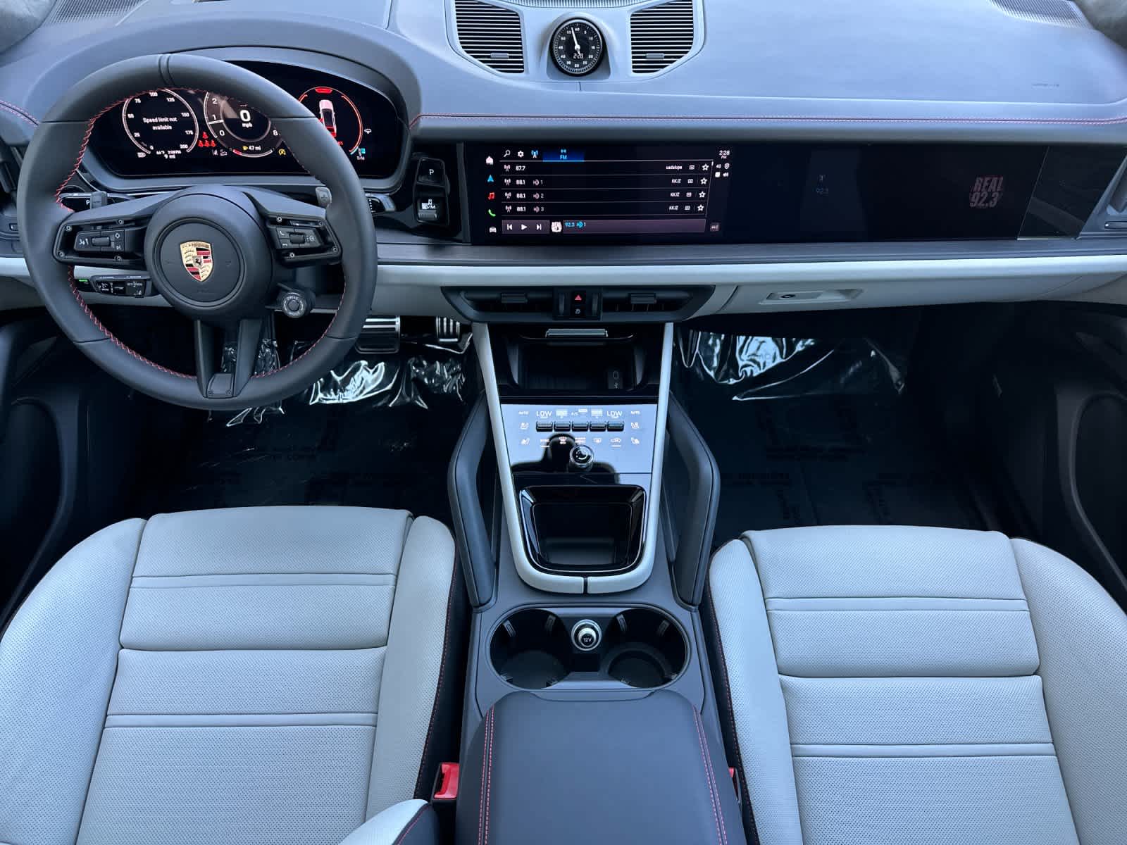 Thumbnail: 2026 Porsche Cayenne - 6