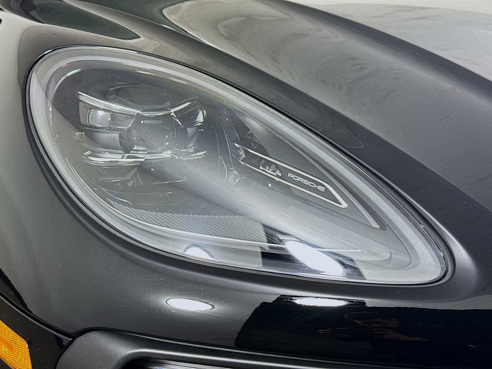 Thumbnail: 2025 Porsche Macan - 28