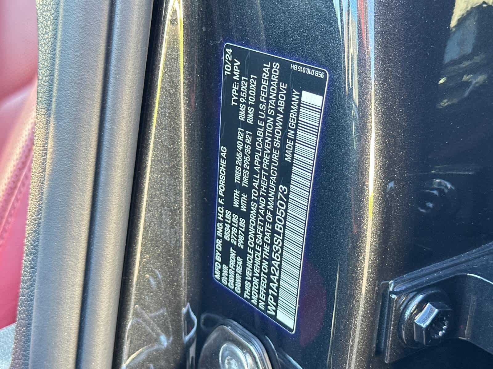 Thumbnail: 2025 Porsche Macan - 34