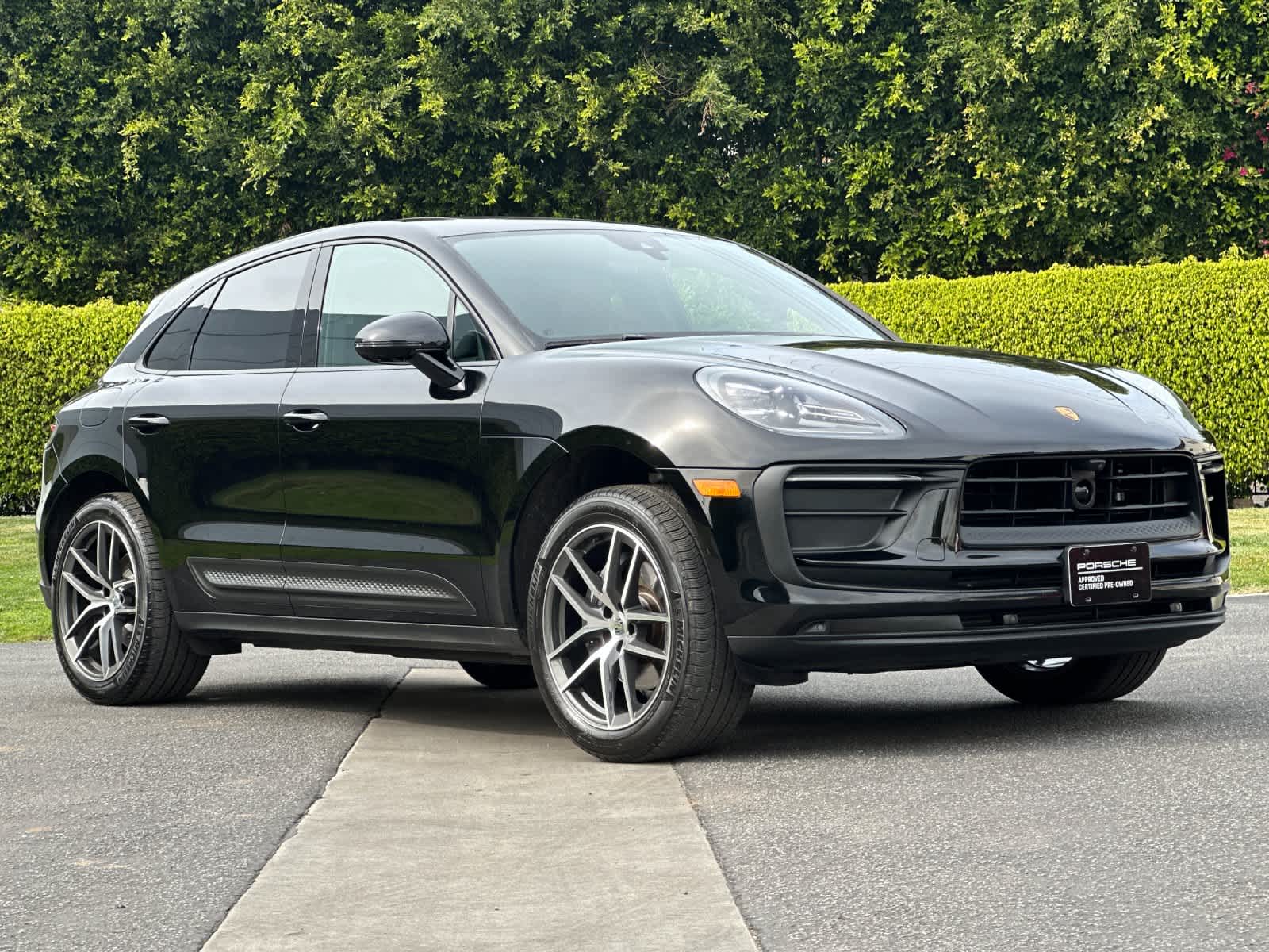 Thumbnail: 2025 Porsche Macan - 10