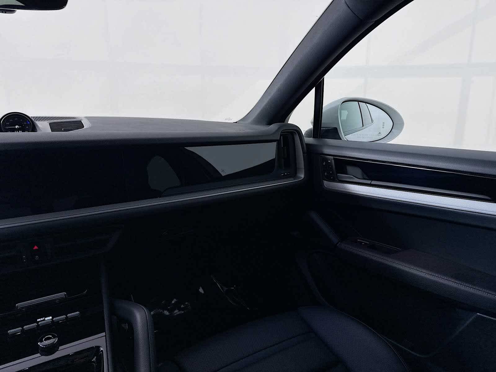 Thumbnail: 2024 Porsche Cayenne - 19