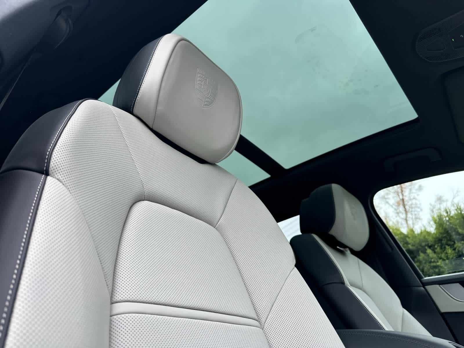 Thumbnail: 2026 Porsche Cayenne - 18