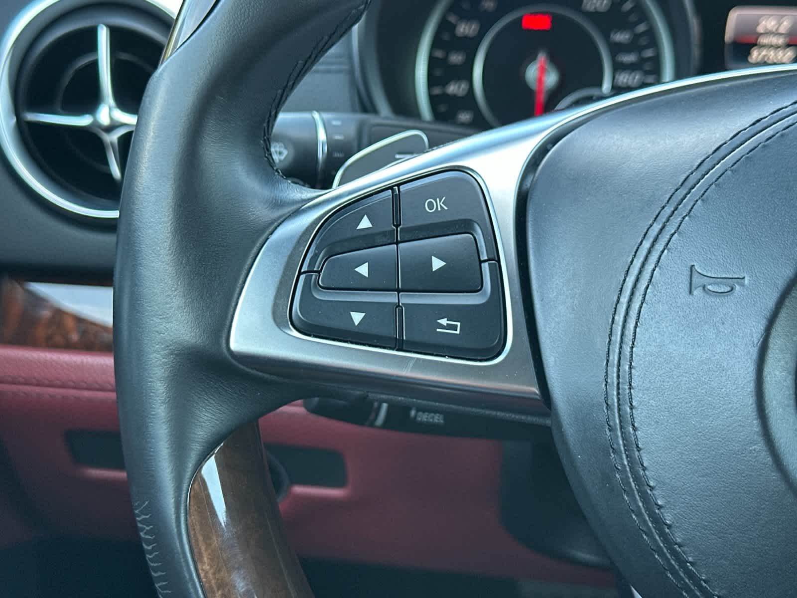 Thumbnail: 2017 Mercedes-Benz SL-Class - 24