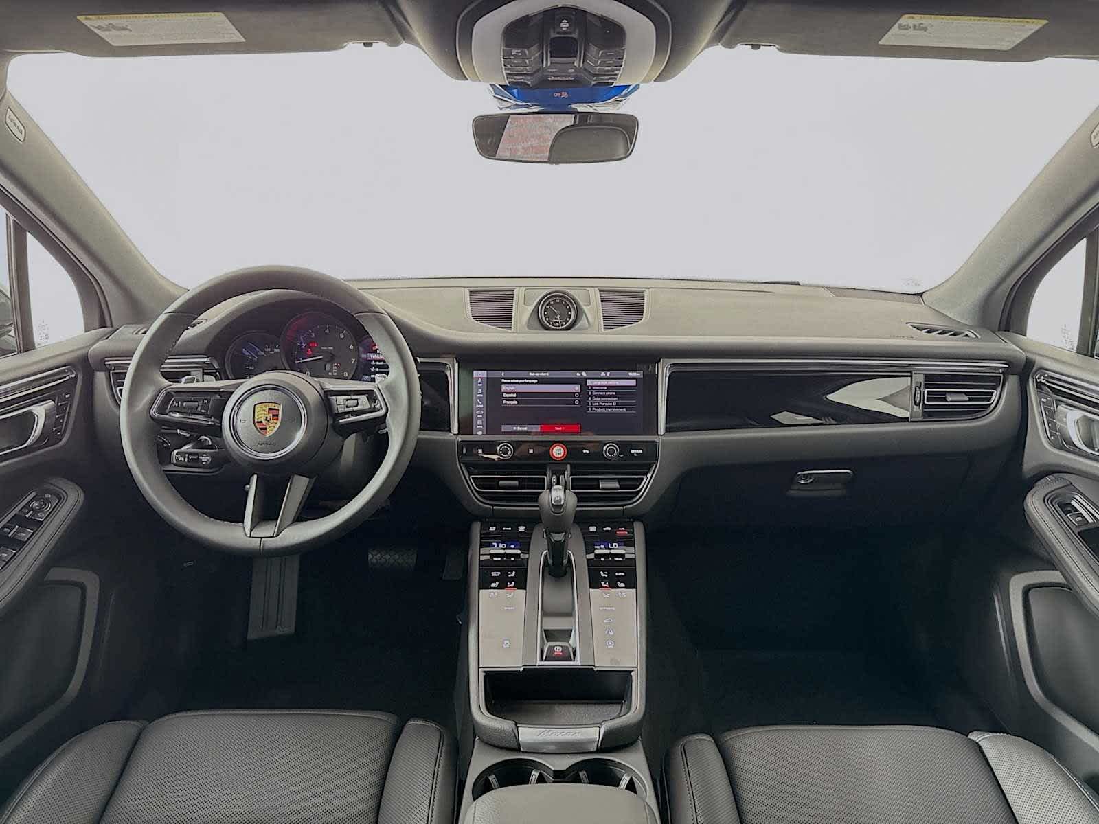 Thumbnail: 2026 Porsche Macan - 27