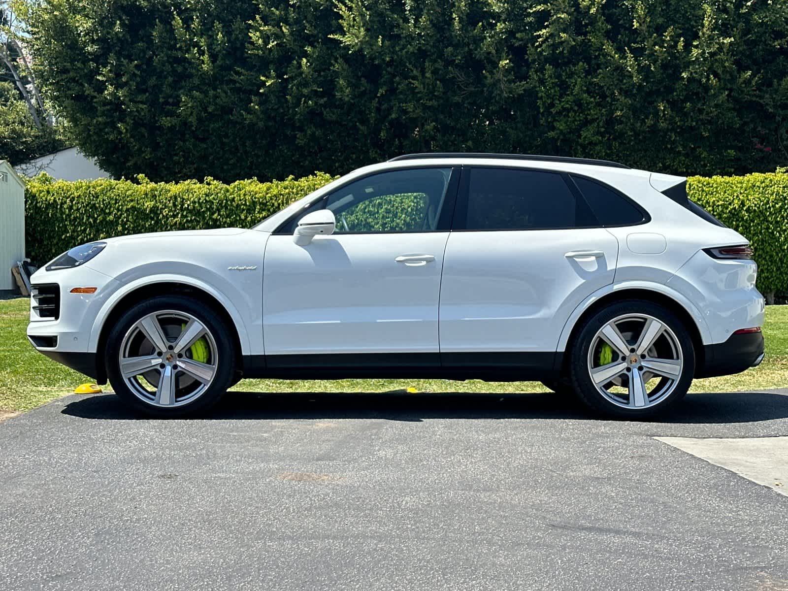 Thumbnail: 2025 Porsche Cayenne - 2