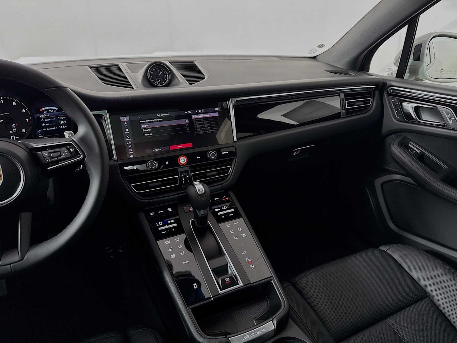 Thumbnail: 2026 Porsche Macan - 19