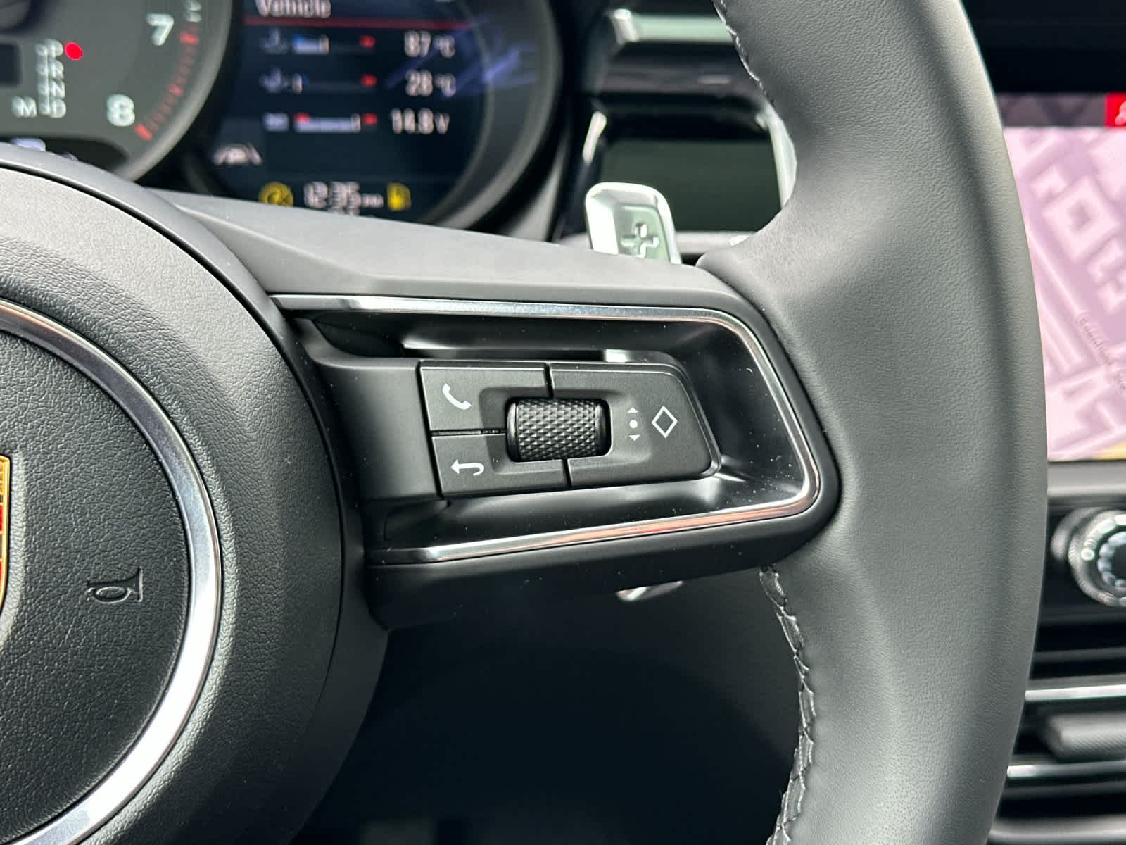 Thumbnail: 2026 Porsche Macan - 28