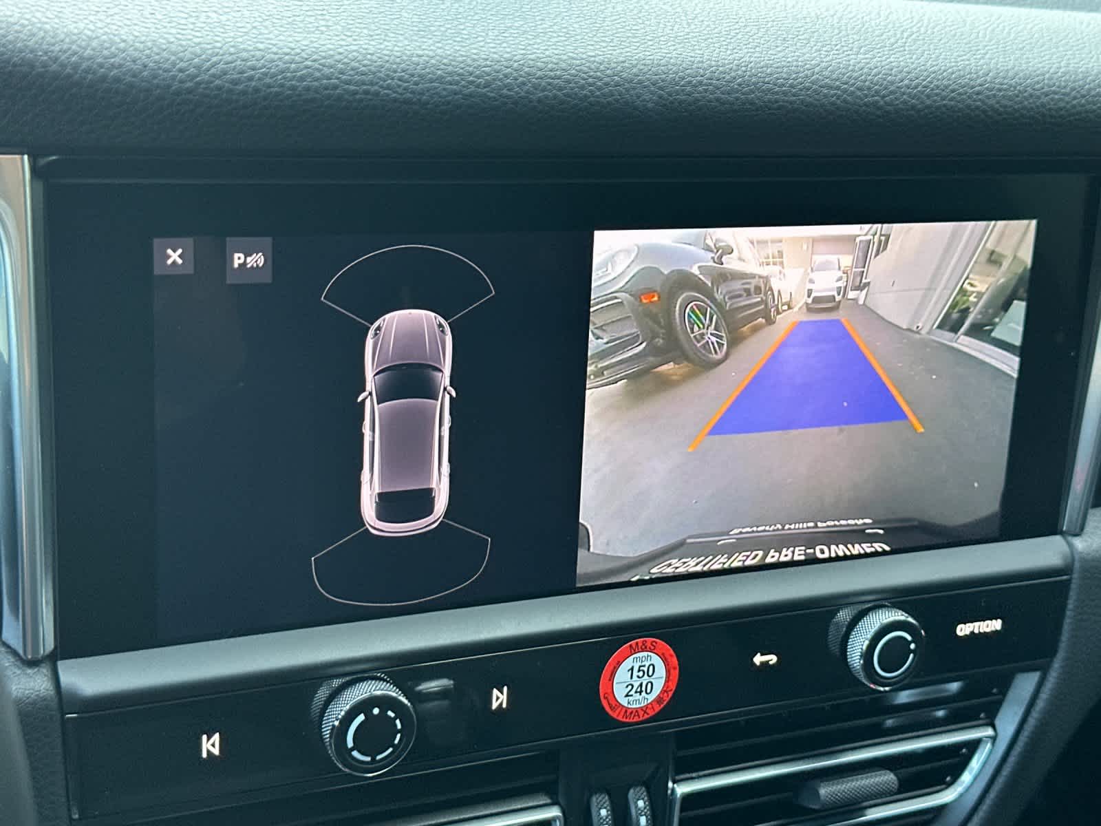 Thumbnail: 2025 Porsche Macan - 22