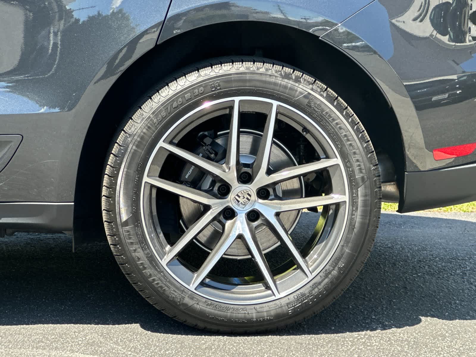 Thumbnail: 2026 Porsche Macan - 31