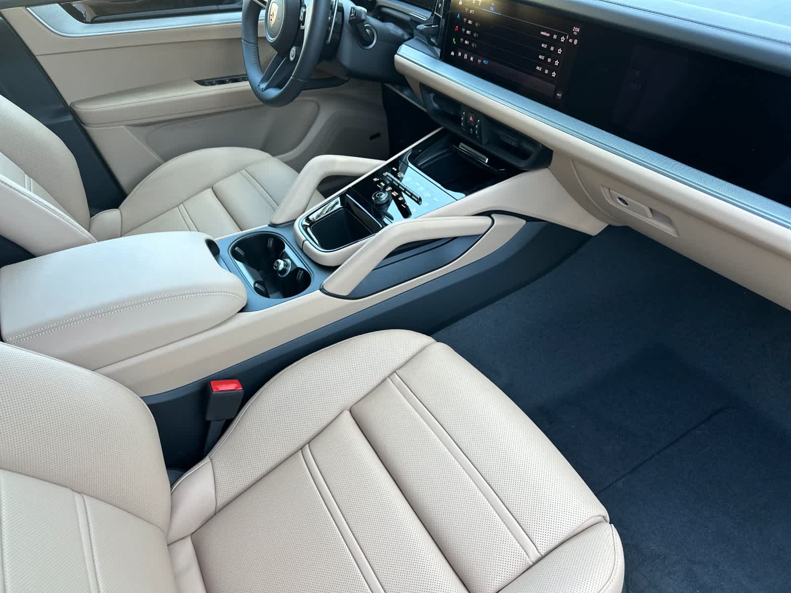 Thumbnail: 2026 Porsche Cayenne - 17