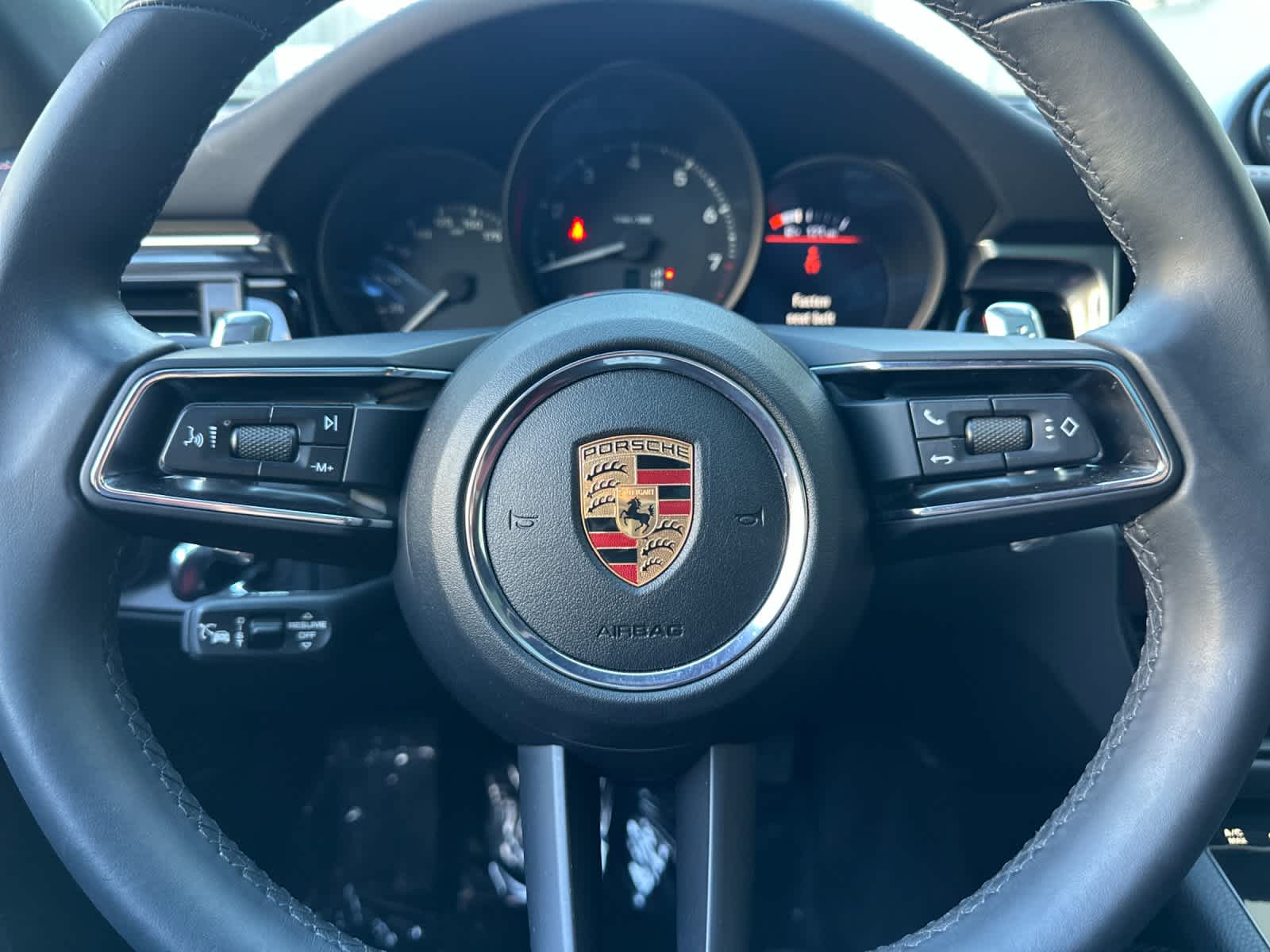 Thumbnail: 2025 Porsche Macan - 26