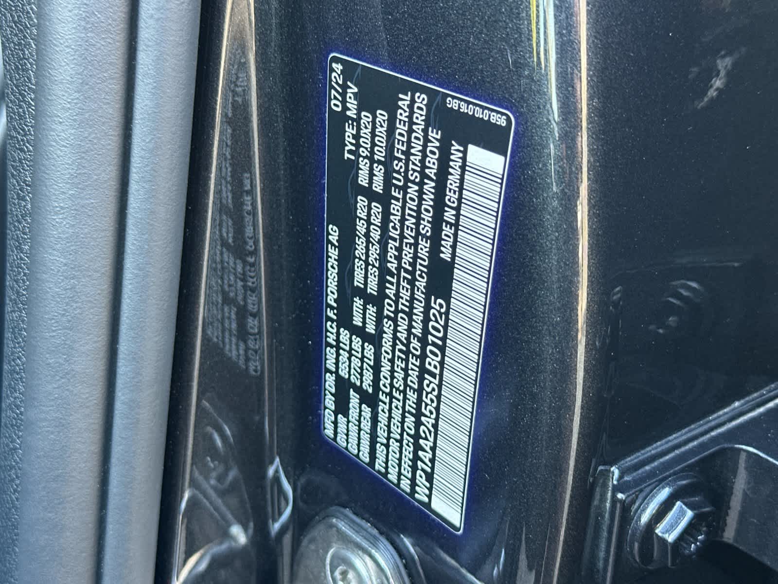 Thumbnail: 2025 Porsche Macan - 33