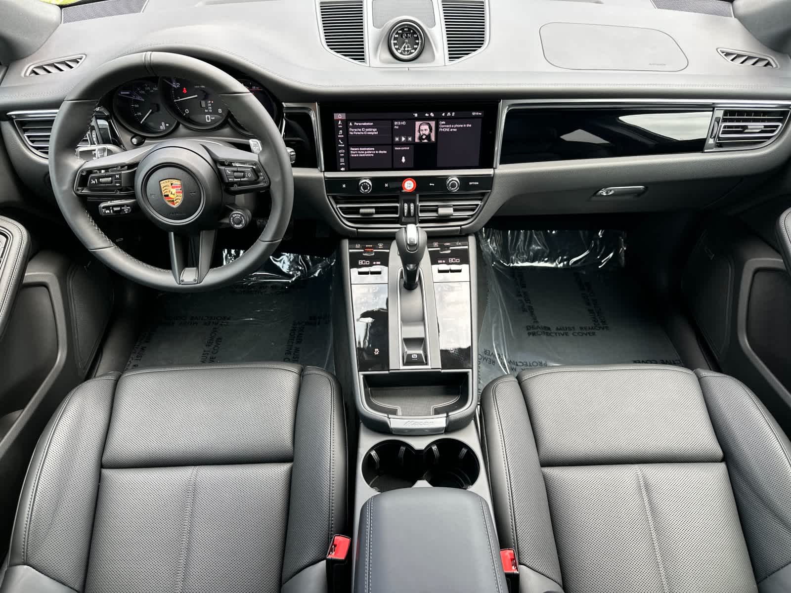 Thumbnail: 2026 Porsche Macan - 6