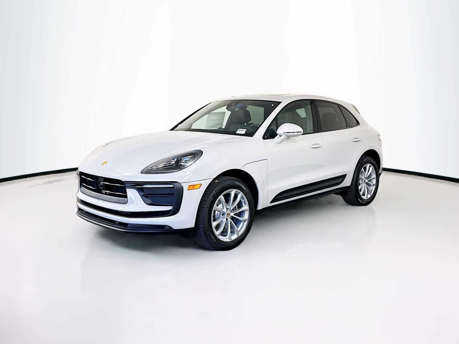 Thumbnail: 2026 Porsche Macan - 11