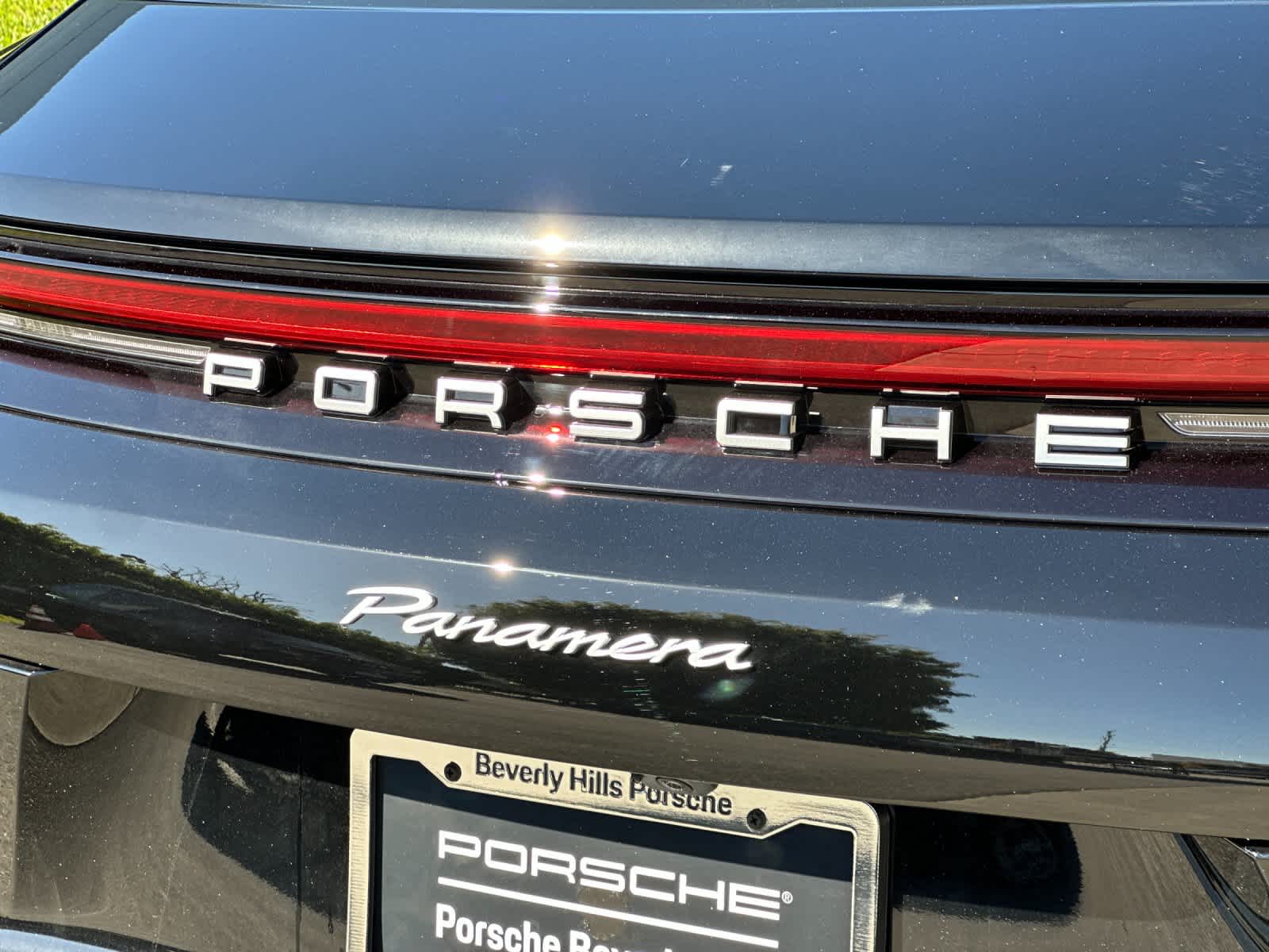 Thumbnail: 2026 Porsche Panamera - 33