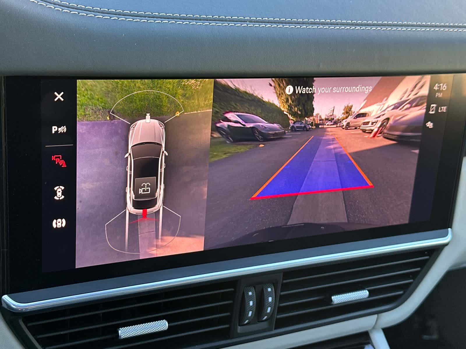 Thumbnail: 2023 Porsche Cayenne - 23