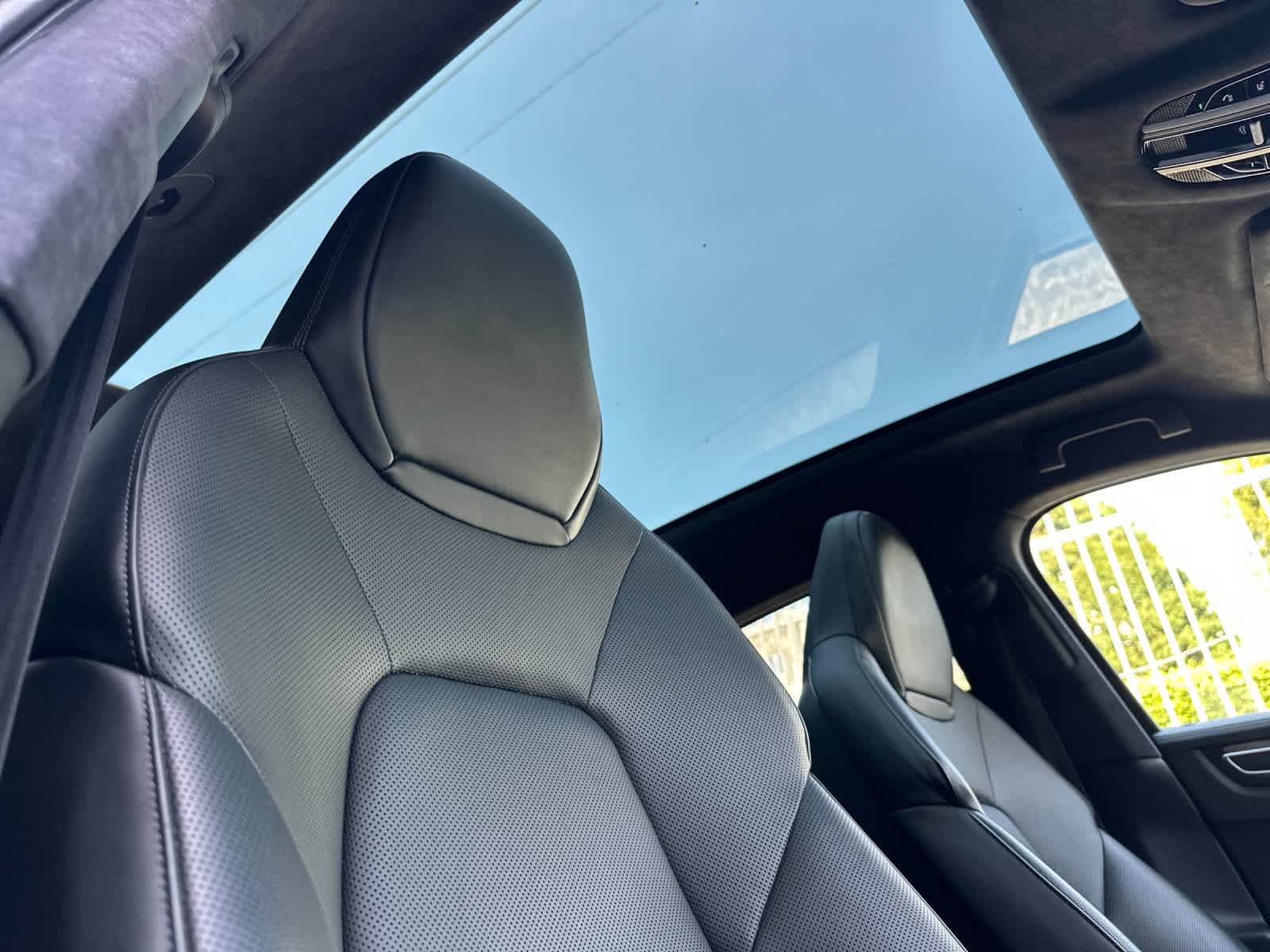 Thumbnail: 2023 Porsche Cayenne - 18