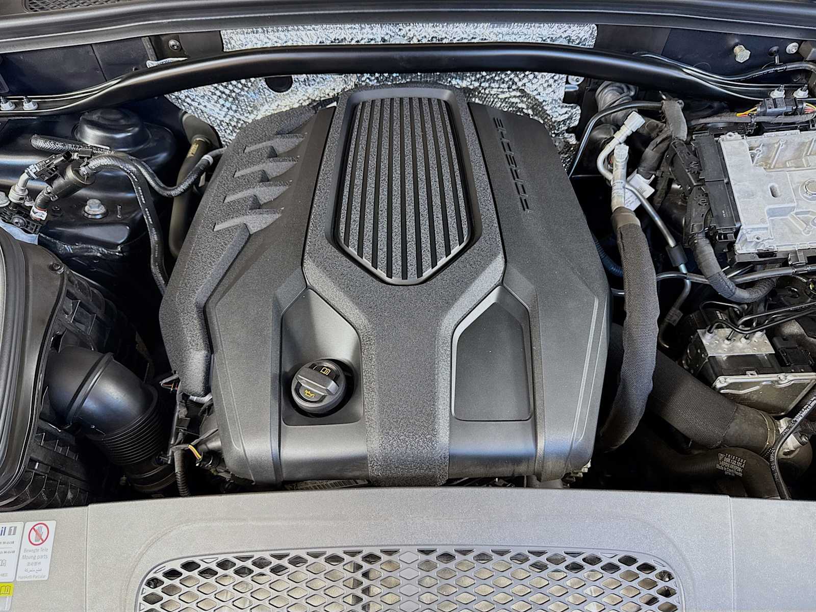 Thumbnail: 2022 Porsche Macan - 24