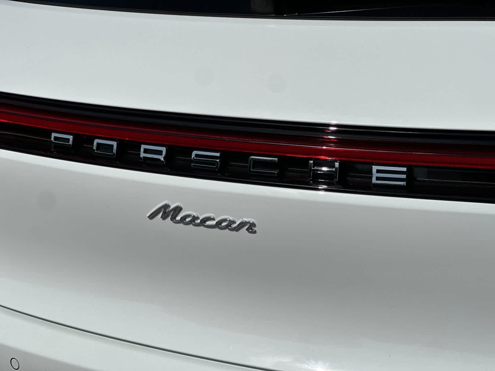Thumbnail: 2025 Porsche Macan - 31