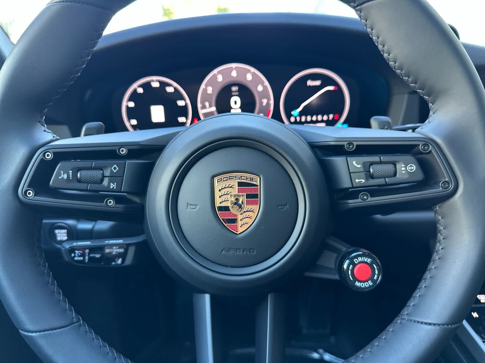 Thumbnail: 2025 Porsche 911 - 23