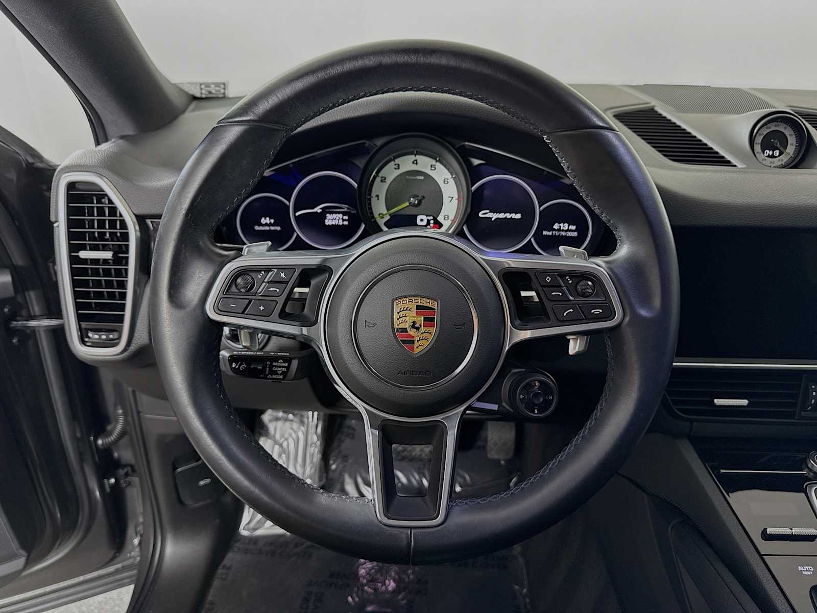 Thumbnail: 2022 Porsche Cayenne - 23
