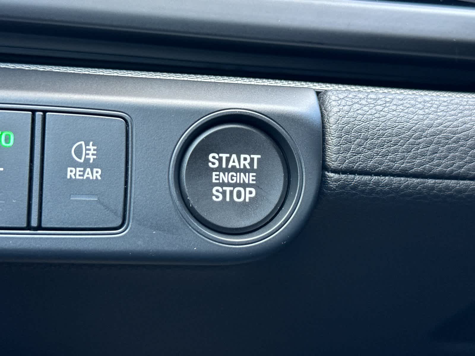 Thumbnail: 2026 Porsche Panamera - 25