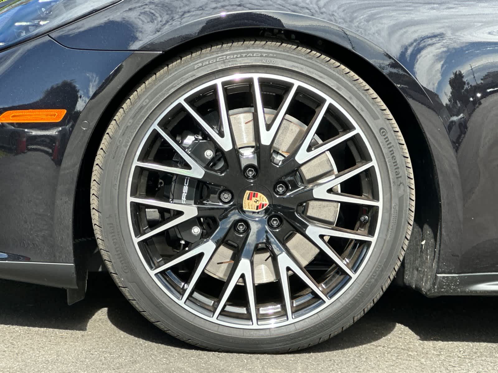 Thumbnail: 2026 Porsche Panamera - 32