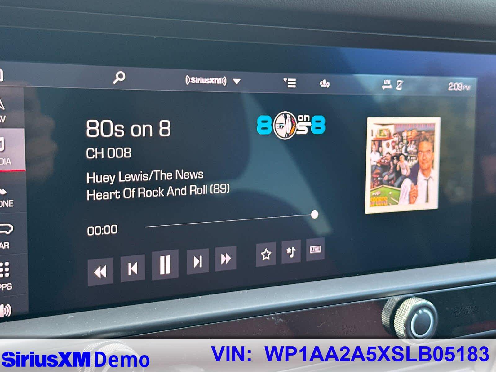 Thumbnail: 2025 Porsche Macan - 33