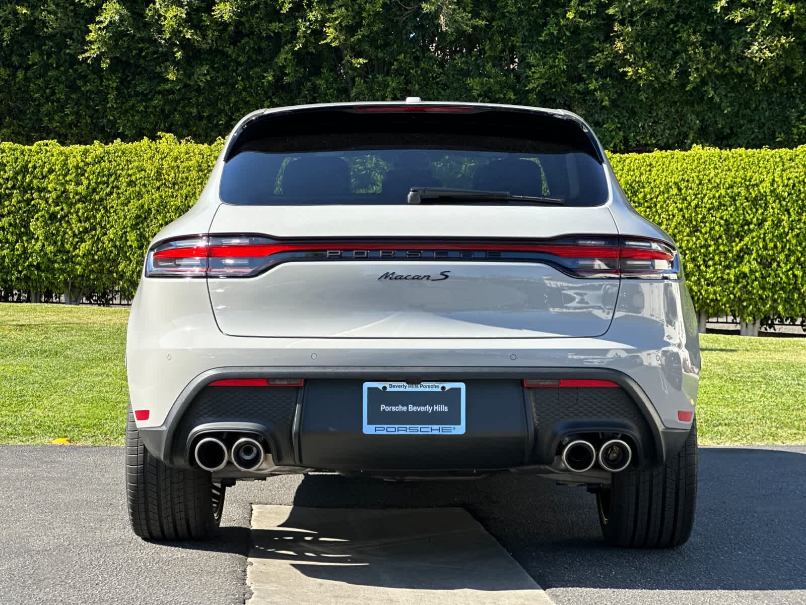 Thumbnail: 2026 Porsche Macan - 7