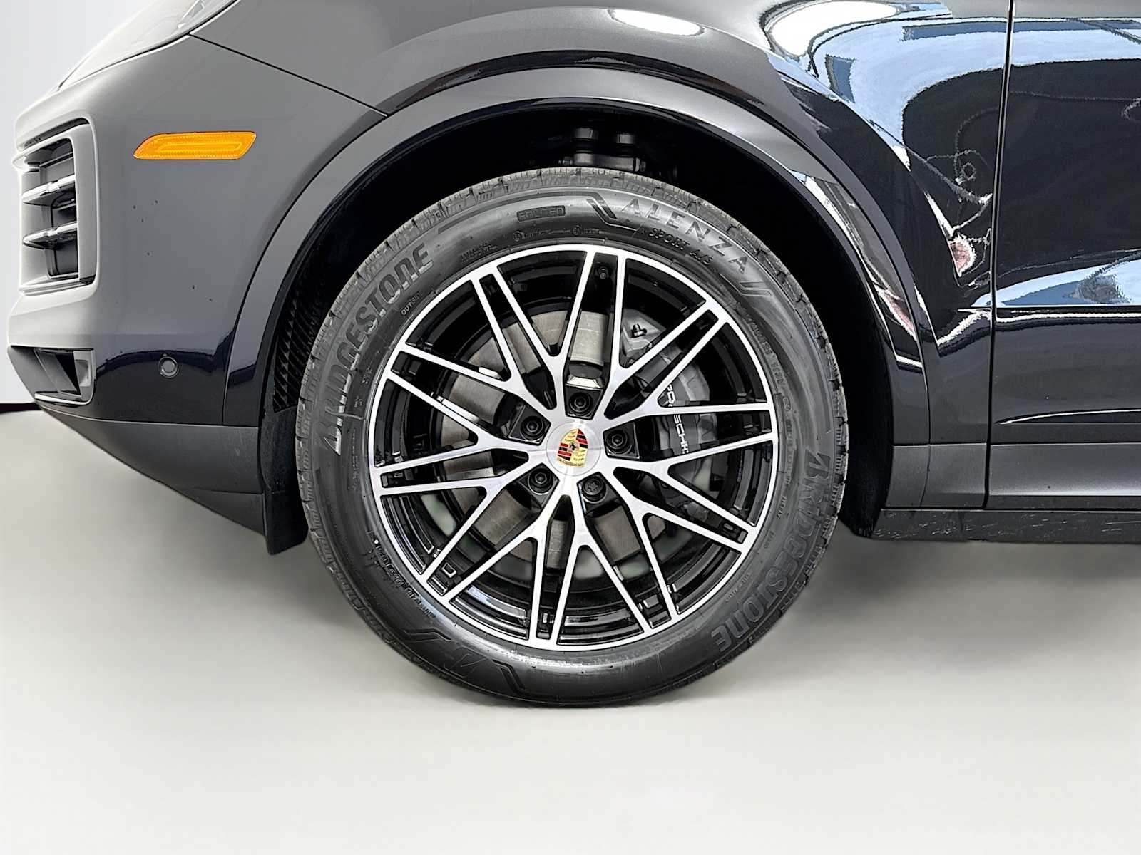 Thumbnail: 2025 Porsche Cayenne - 24