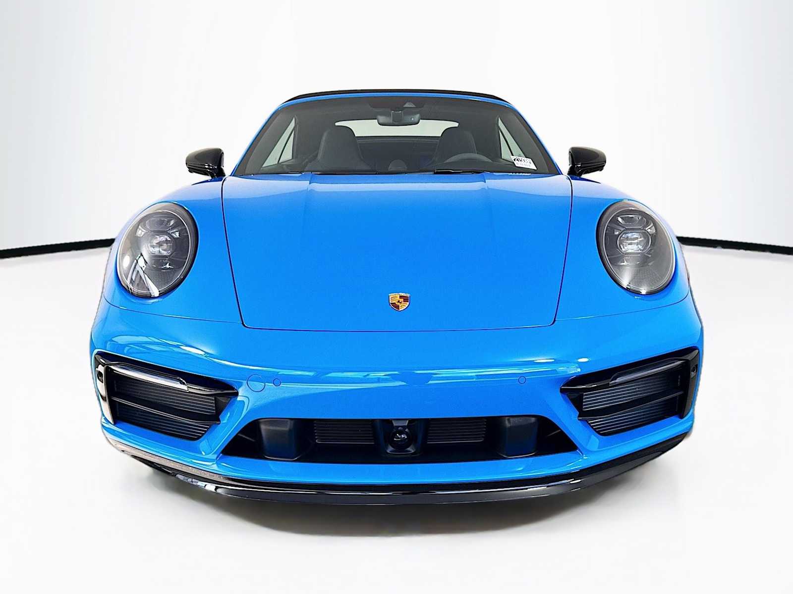 Thumbnail: 2023 Porsche 911 - 6