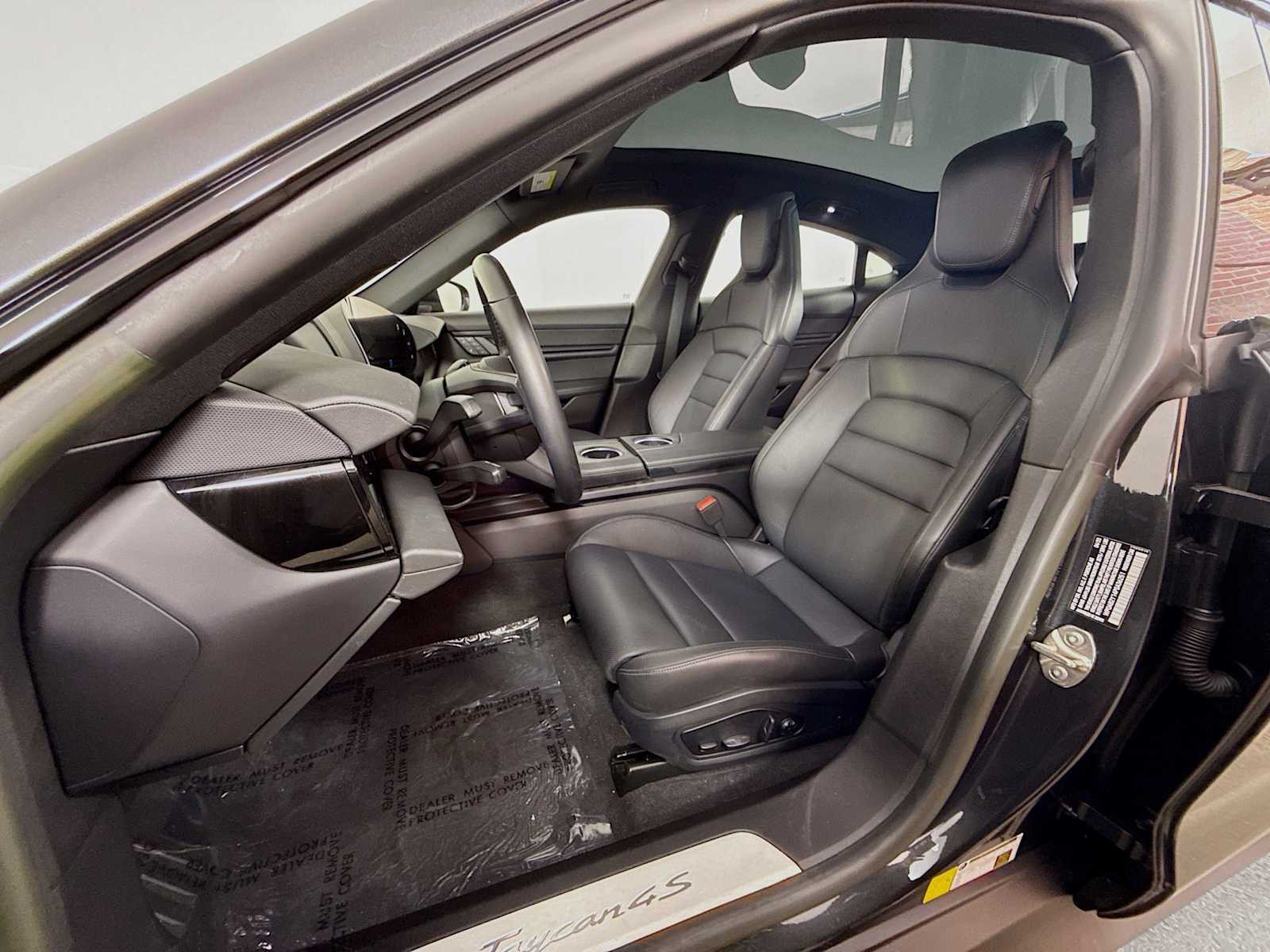 Thumbnail: 2023 Porsche Taycan - 5