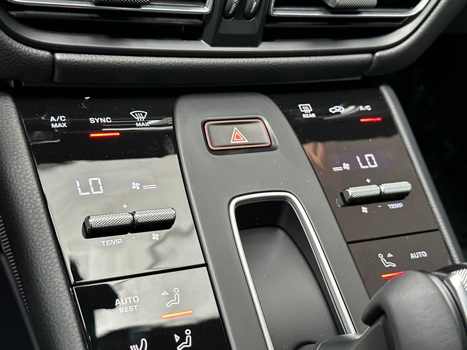 Thumbnail: 2026 Porsche Macan - 24