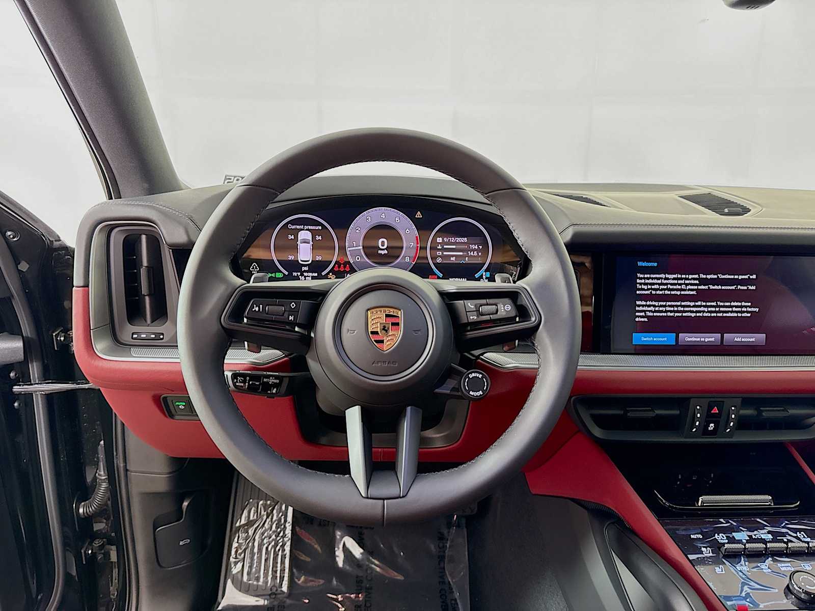 Thumbnail: 2025 Porsche Cayenne - 12