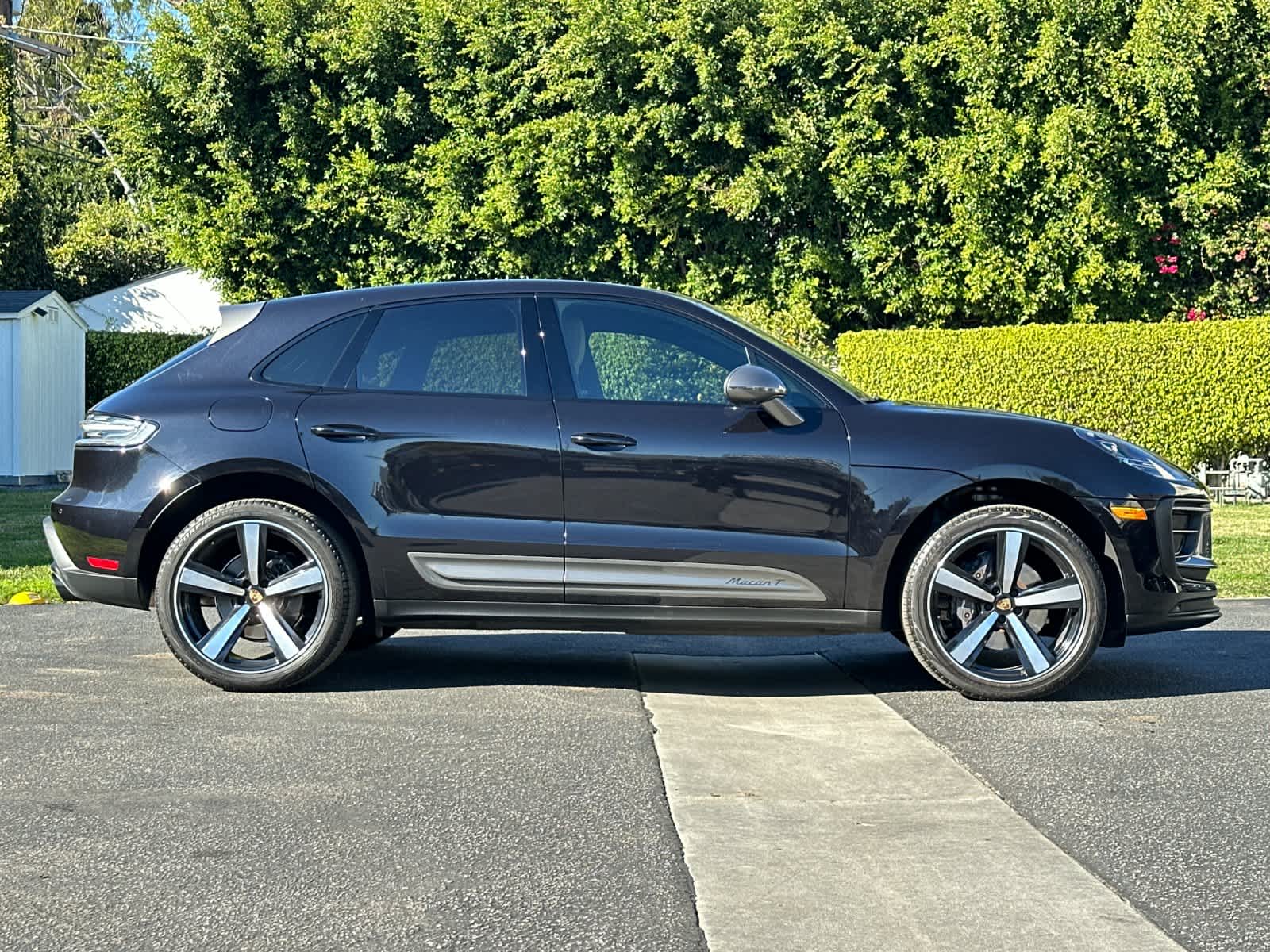 Thumbnail: 2023 Porsche Macan - 9