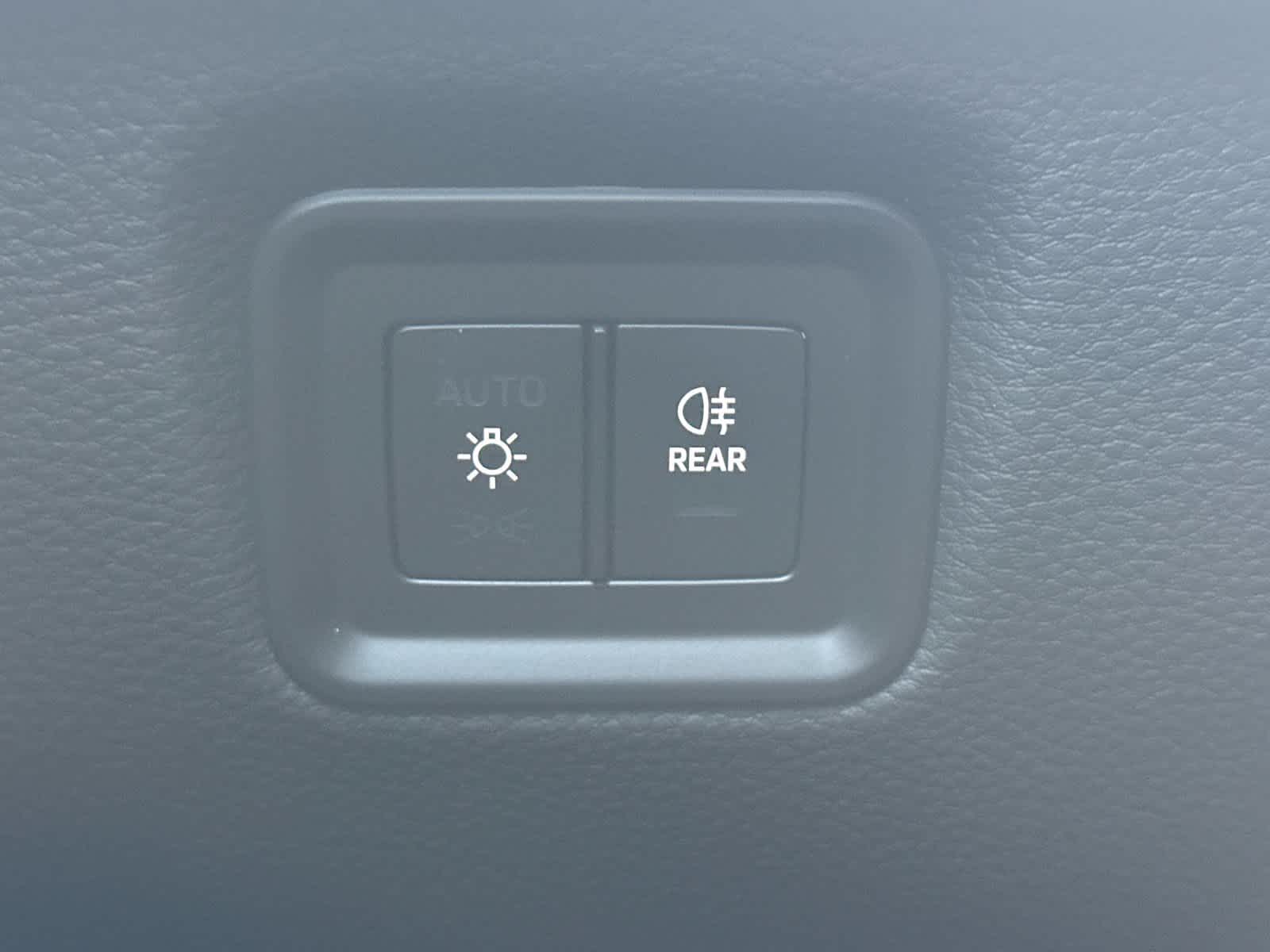 Thumbnail: 2026 Porsche Cayenne - 31