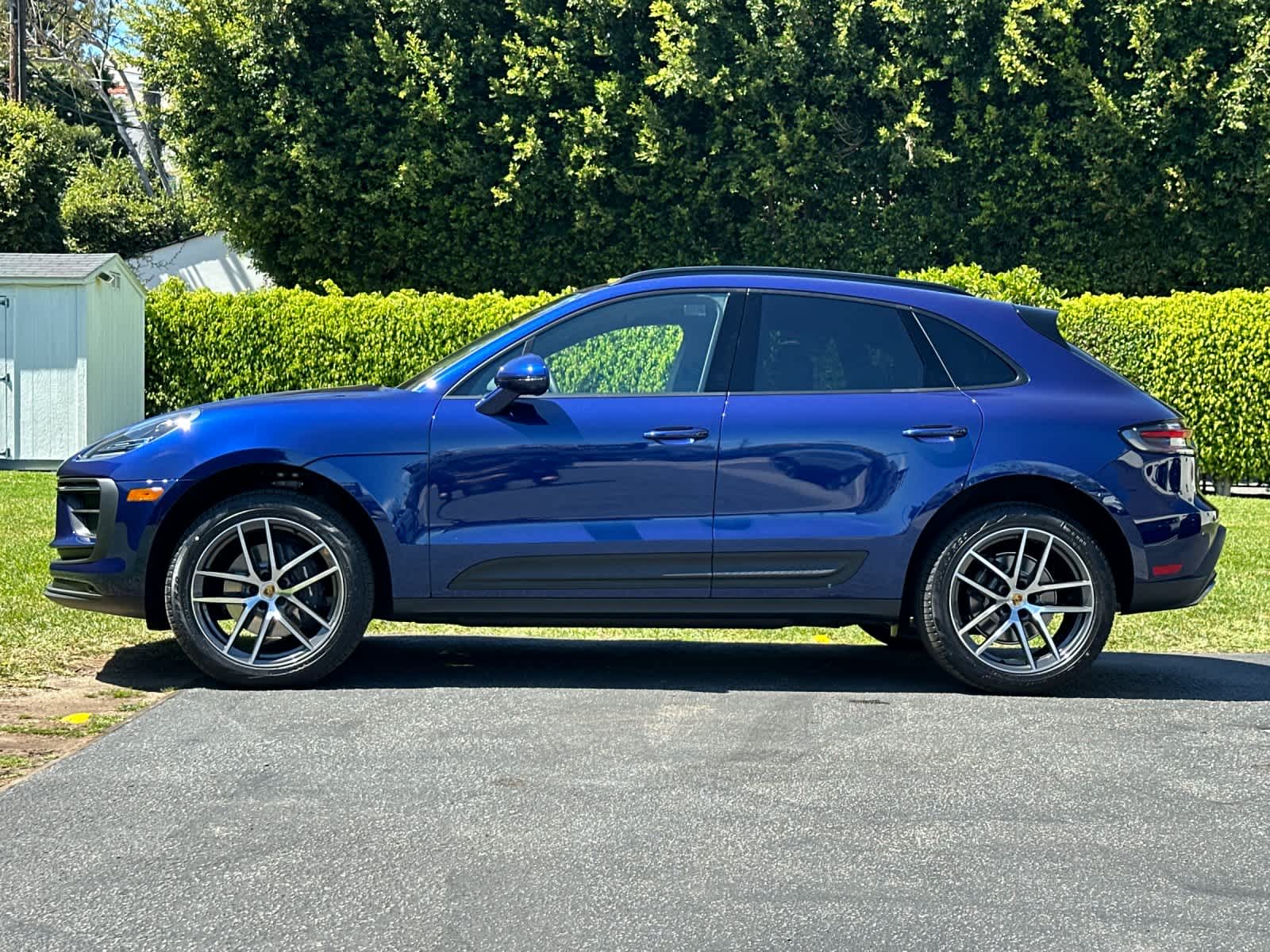 Thumbnail: 2026 Porsche Macan - 2