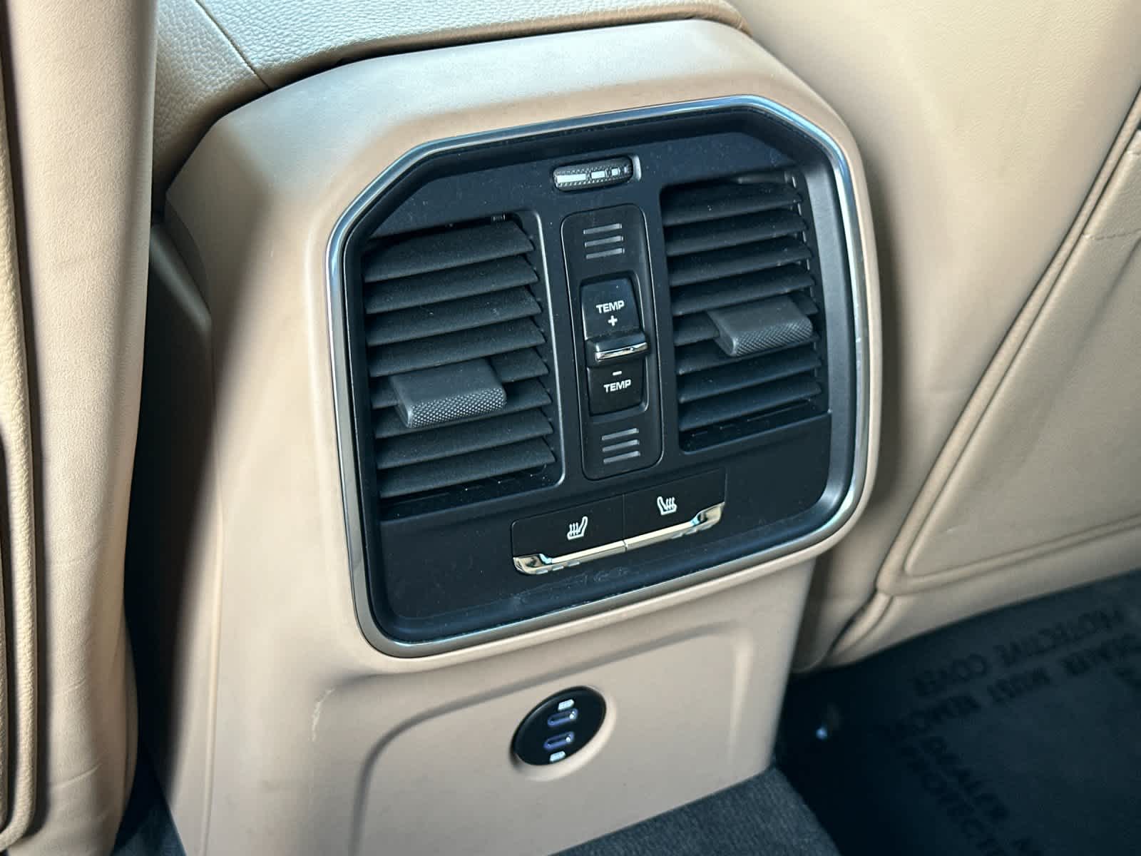 Thumbnail: 2025 Porsche Macan - 14