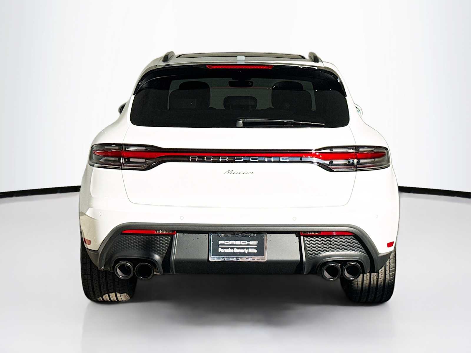 Thumbnail: 2026 Porsche Macan - 10